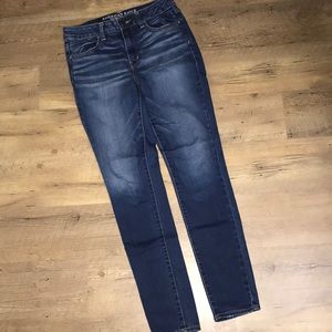 American Eagle Hi-Rise Jegging